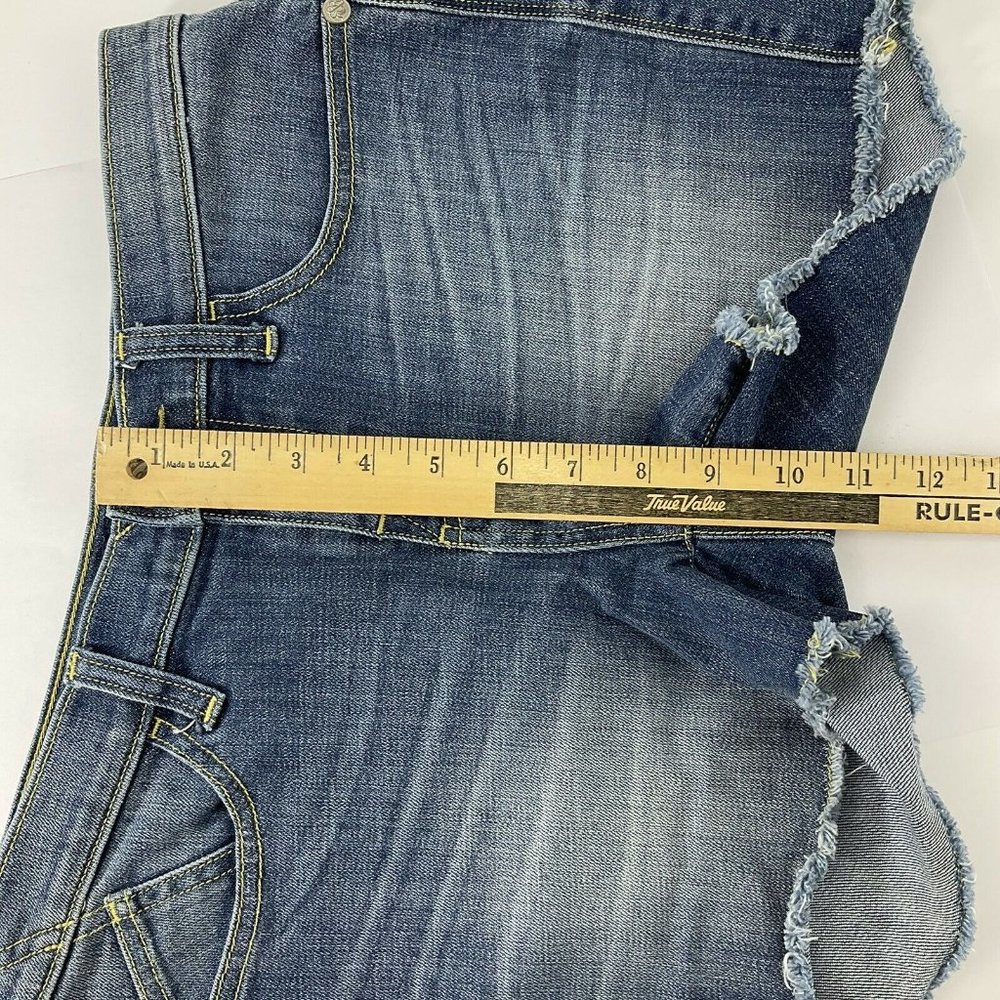 Rock & Republic Jean Shorts Womens Sz 6 Medium Wash Mid Rise Frayed Hem - Picture 5 of 10